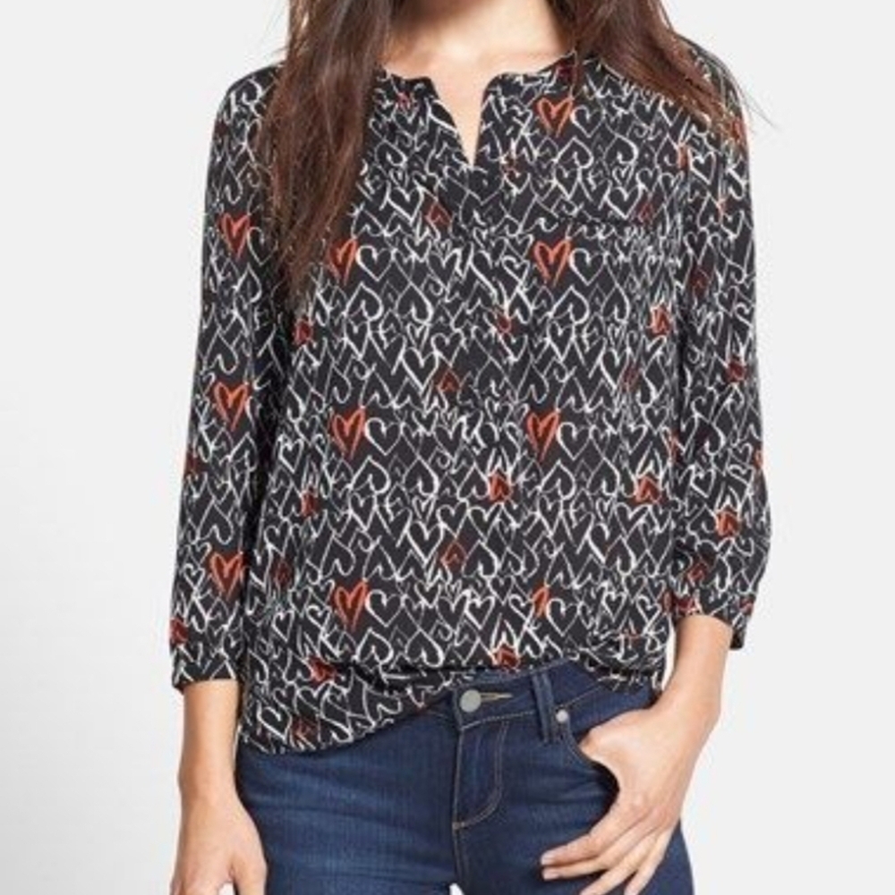NYDJ Blouse Henley Heart Love Allover Print 3/4 Sleeve Feminine Romantic S - Picture 3 of 10